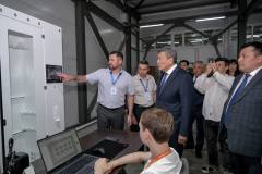 Казахстанское производство с экспортным потенциалом: аким СКО посетил ТОО «КазахМедИмпорт»