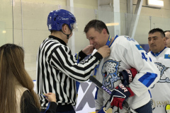 За кубок и денежный приз боролись хоккеисты в Петропавловске