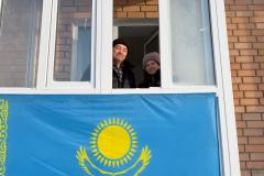 Чемоданы без спешки: жители Заречного получили ключи от новых квартир в Петропавловске 