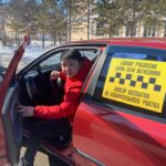 СҚО тұрғыны сайлау күні тегін такси қызметін көрсетуде