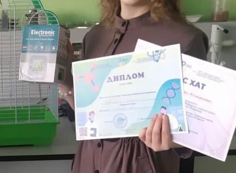 Тонометр подарили победителю детского конкурса в СКО