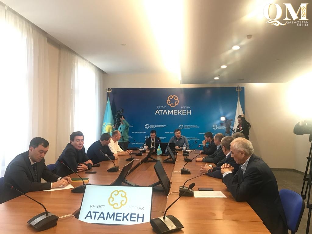 шаруа қожалықтары