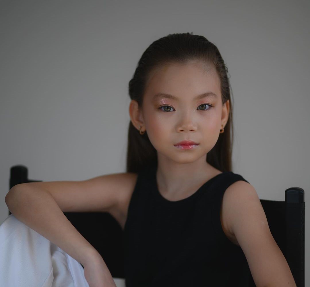 8-летнюю модель из Петропавловска пригласили в Париж