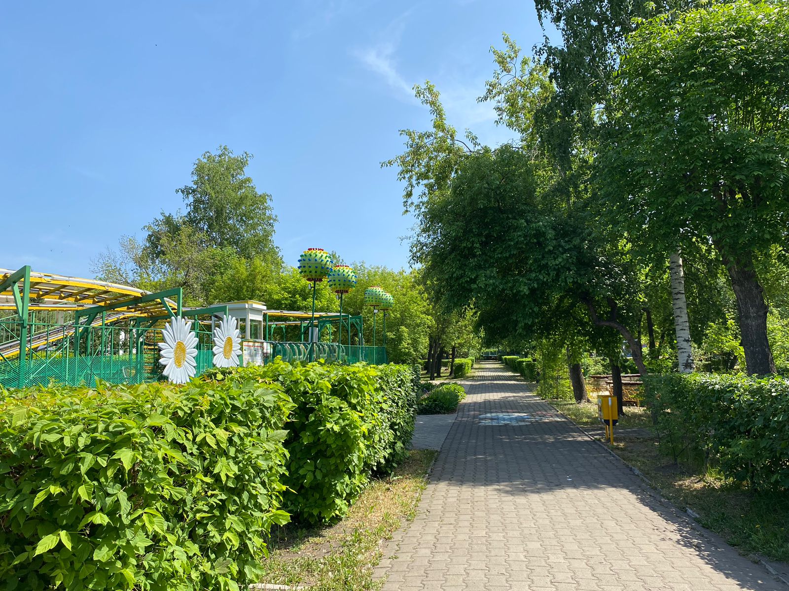 Пять детей пострадали на аттракционе в парке Петропавловска