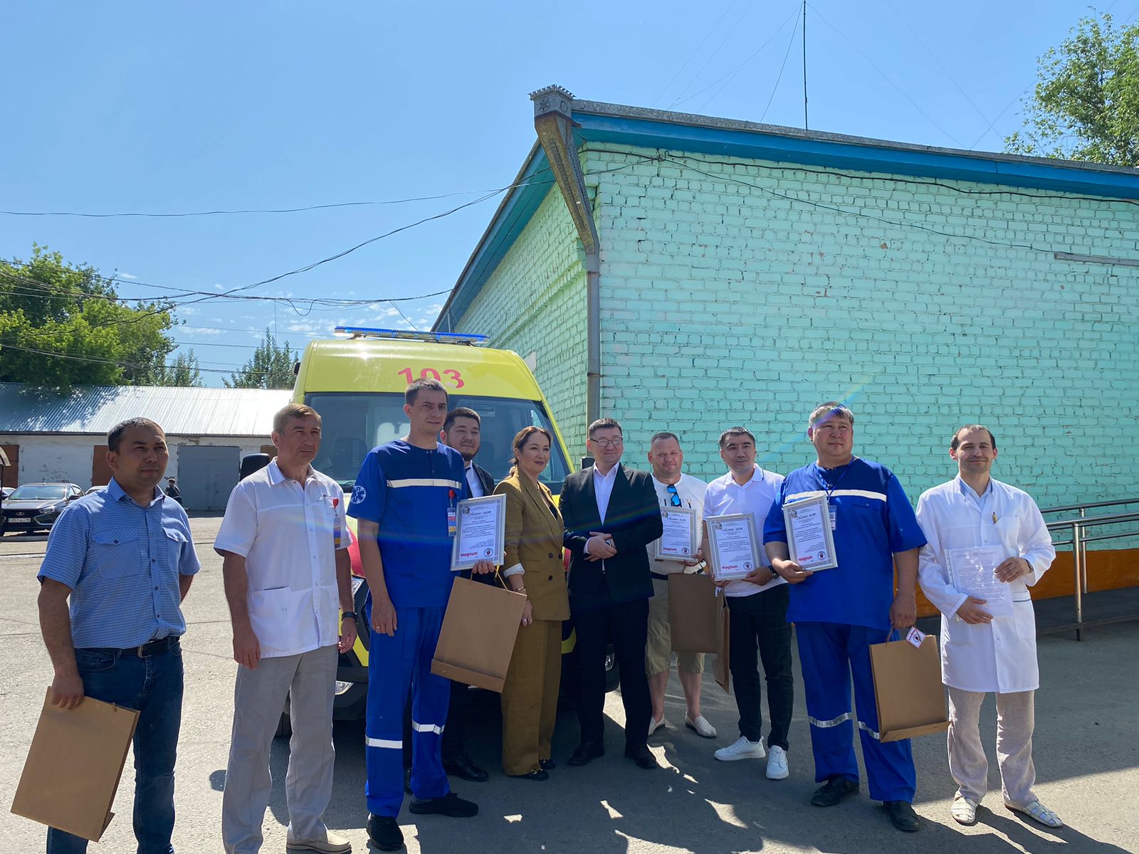 Жители Петропавловска инициировали награждение медиков
