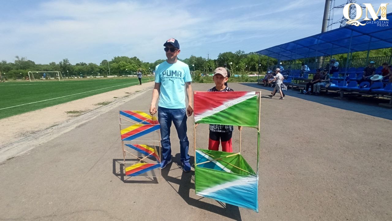 Над Петропавловском запустили летательные аппараты