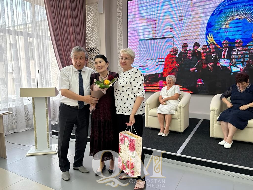 Өңіріміздің дамуына үлес қосқан аға буын өкілдері құрметке бөленді