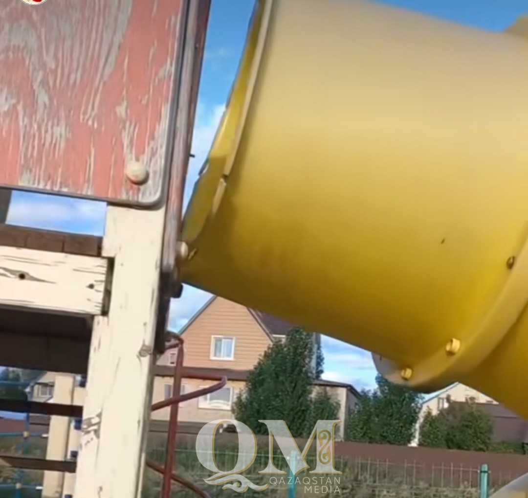 Когда приведут в порядок аварийные детские площадки в Петропавловске