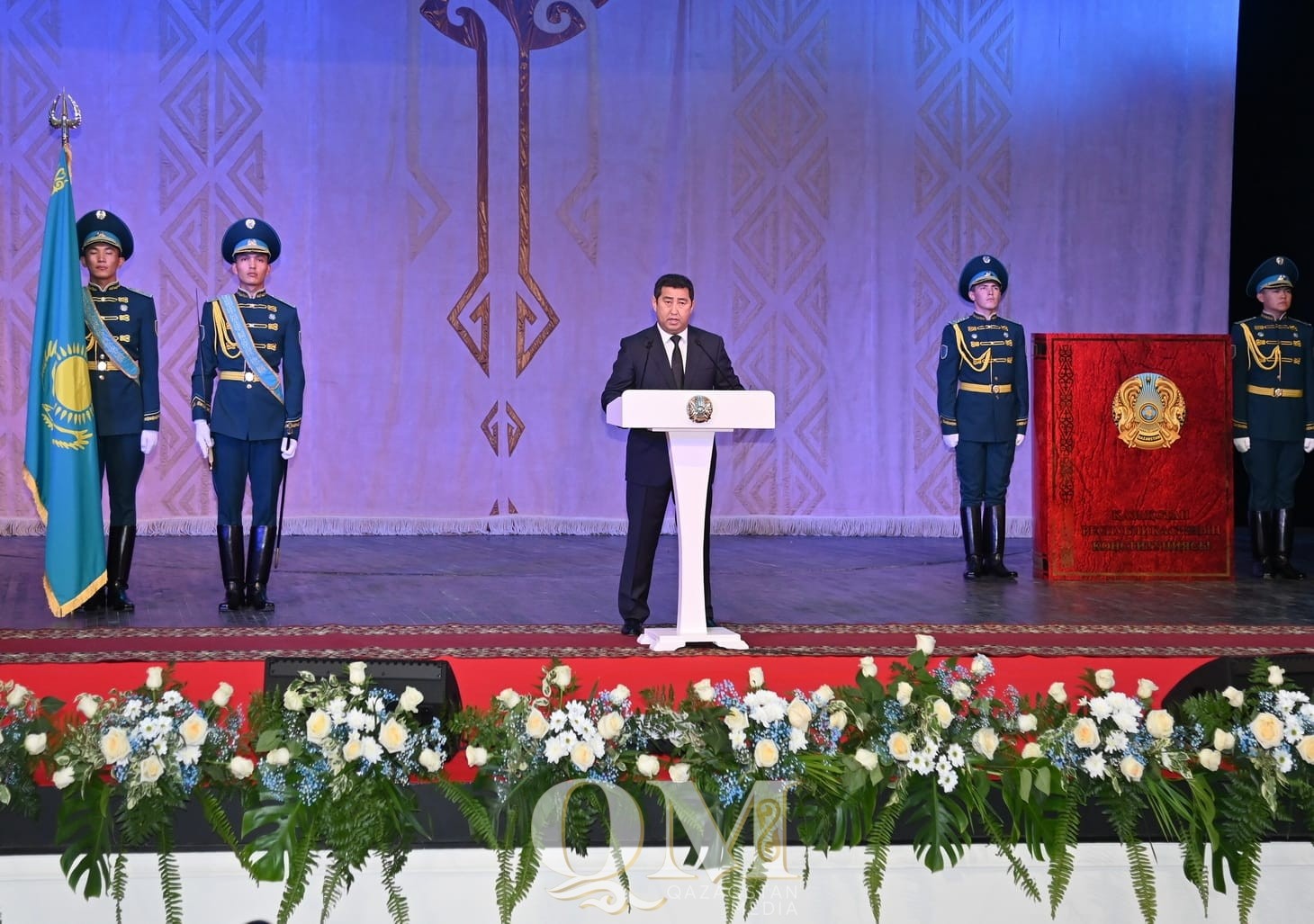 Праздничный концерт ко Дню Конституции прошёл в СКО