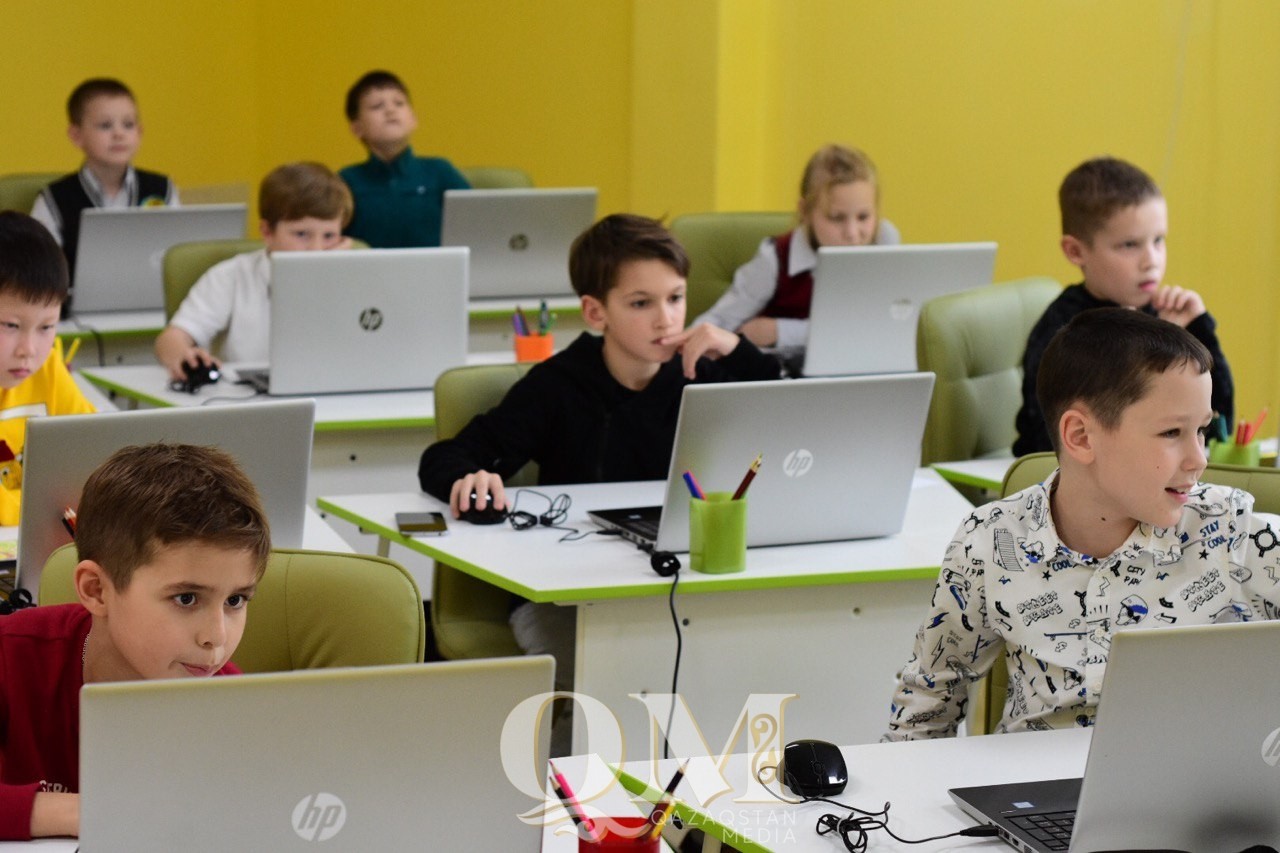 Школа программирования «ЮниорКод» №1 в Петропавловске