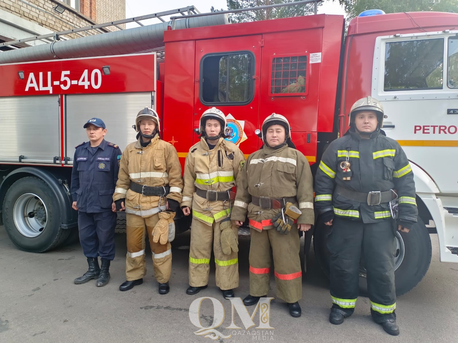 Огнеборцы спасли ребёнка при пожаре в многоэтажке Петропавловска