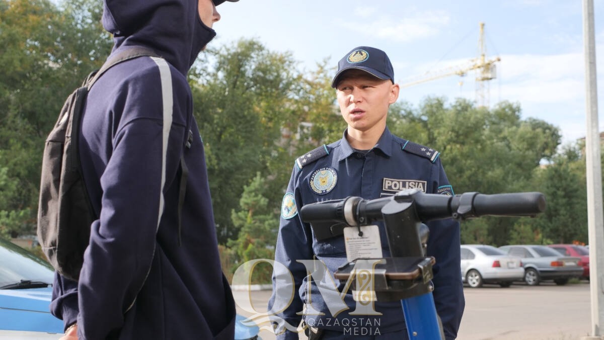 За нарушение ПДД к ответственности привлекли семерых водителей самокатов в СКО