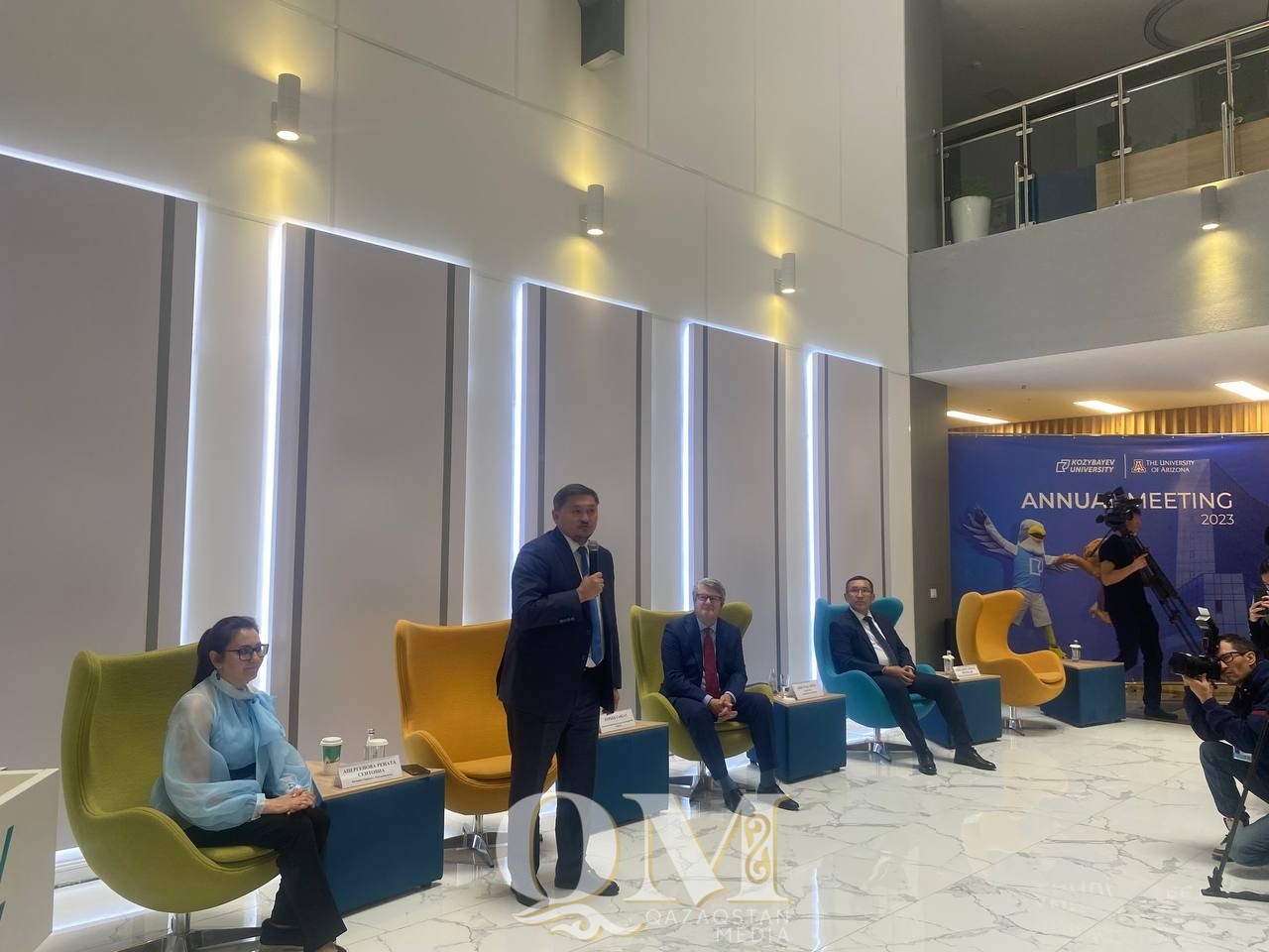 «Идёт борьба за умы» - Саясат Нурбек на встрече со студентами Kozybayev University