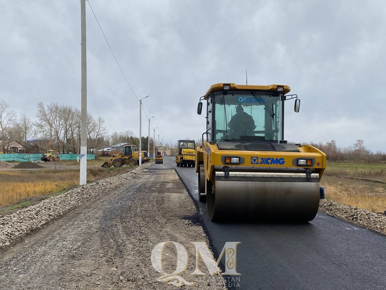 Въездную группу асфальтируют в с.Рассвет Кызылжарского района