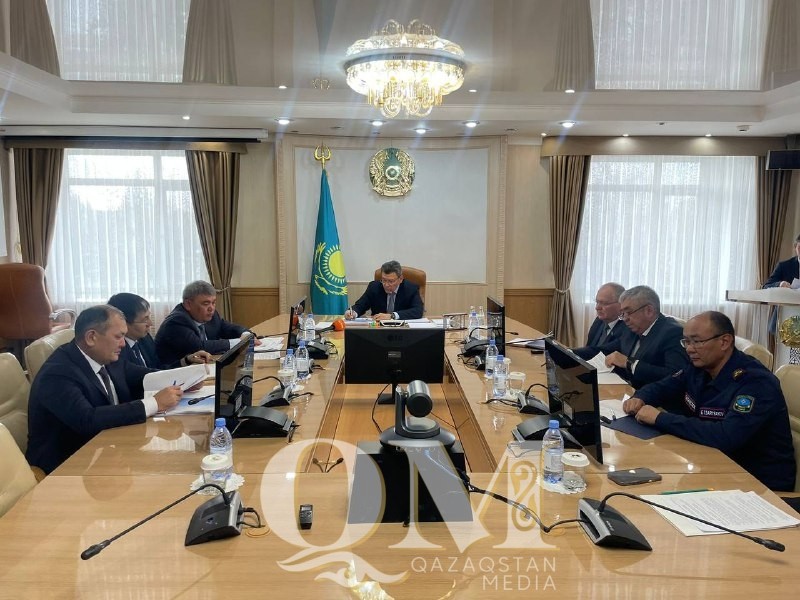 Почему при малейшем ветре и дожде в сёлах СКО отключается свет