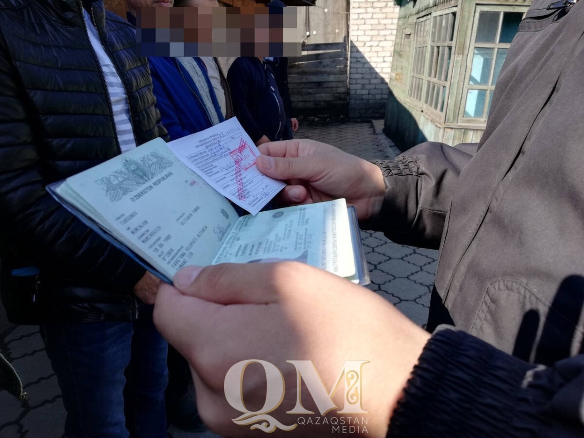 Нелегальных гастарбайтеров нашли на стройках в СКО