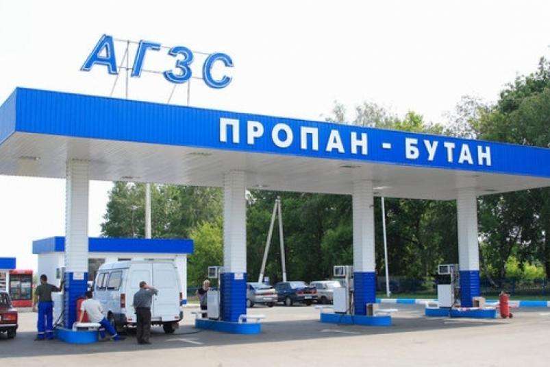 Проблема с дефицитом сжиженного газа в Казахстане в ближайшее время не решится. Об этом сообщил министр энергетики Алмасадам Саткалиев