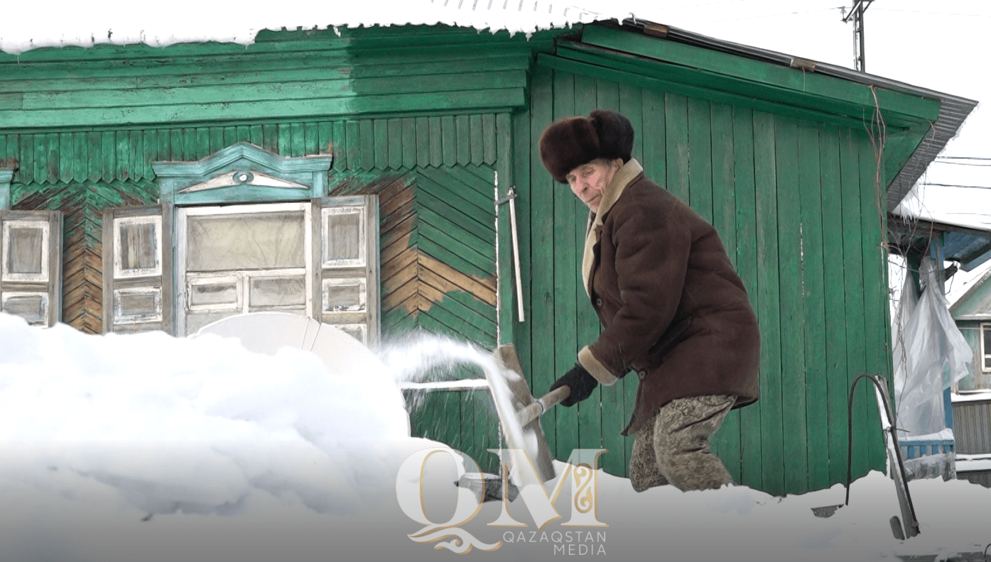 76-летний волонтер из Петропавловска удивляет горожан