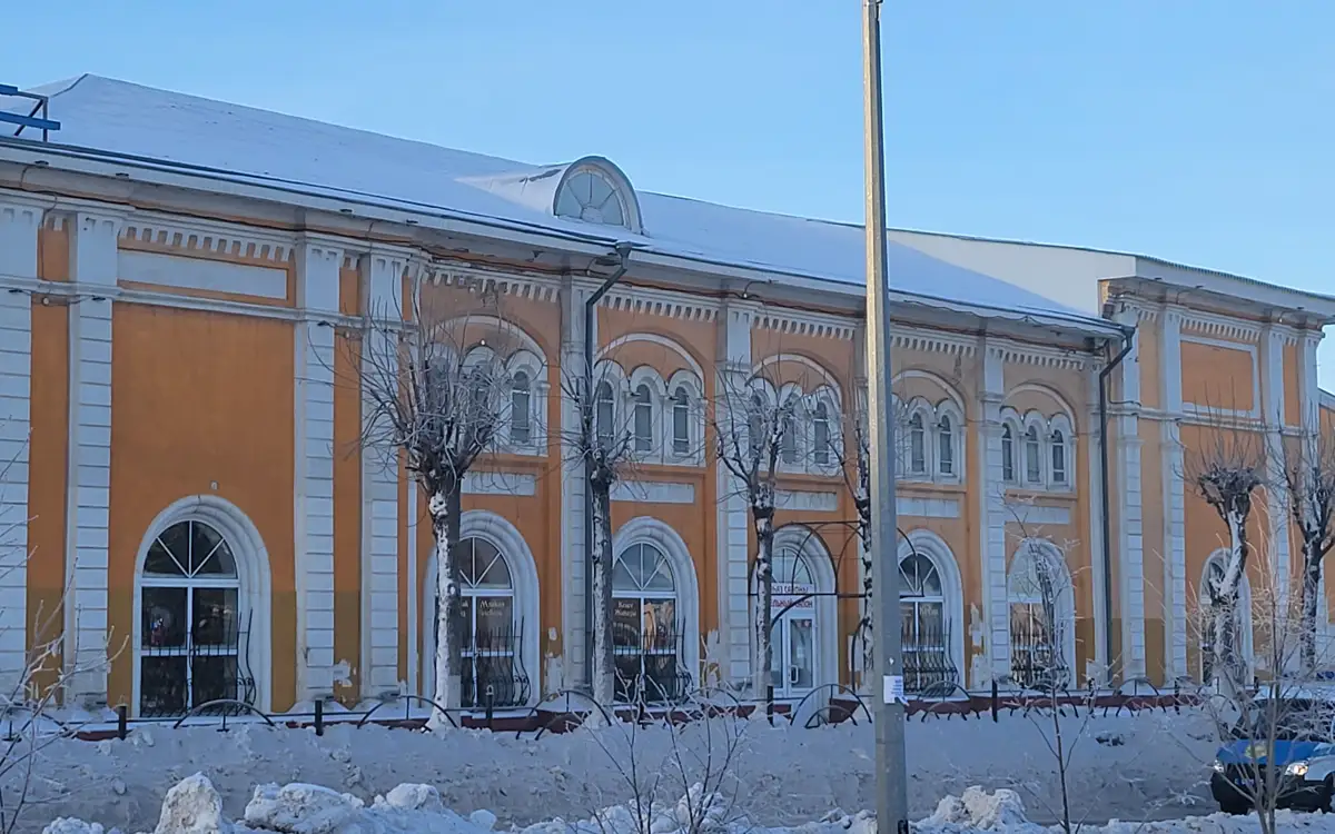 От купеческого клуба до мебельной фабрики: история здания 1890 года постройки в Петропавловске
