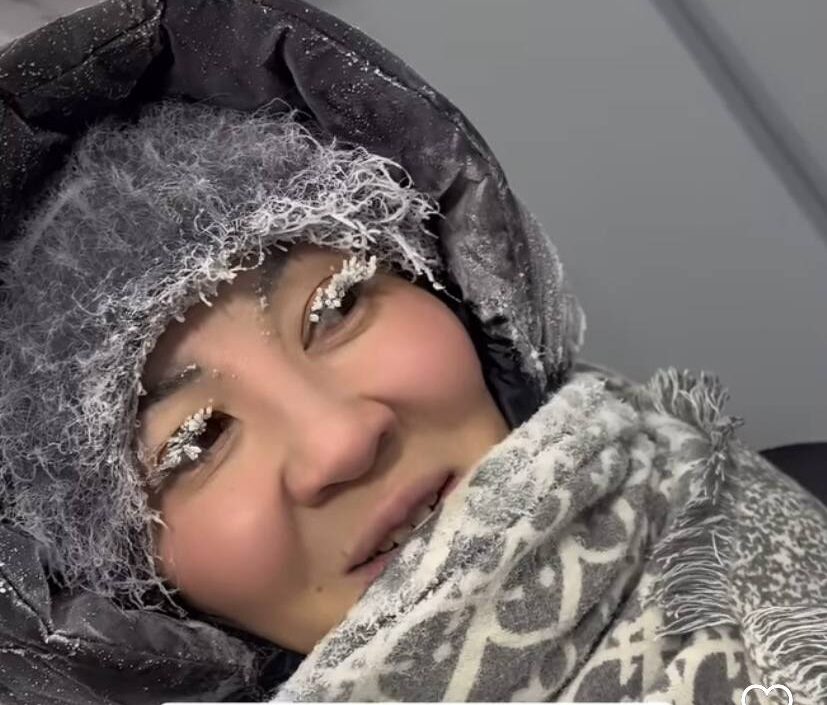 Прогулка в экстремальный холод: жительница Петропавловска развеселила казахстанцев