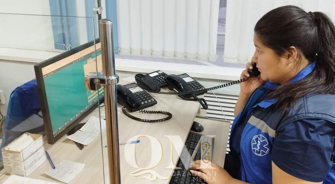 Медики спасли жизнь североказахстанцу по телефону