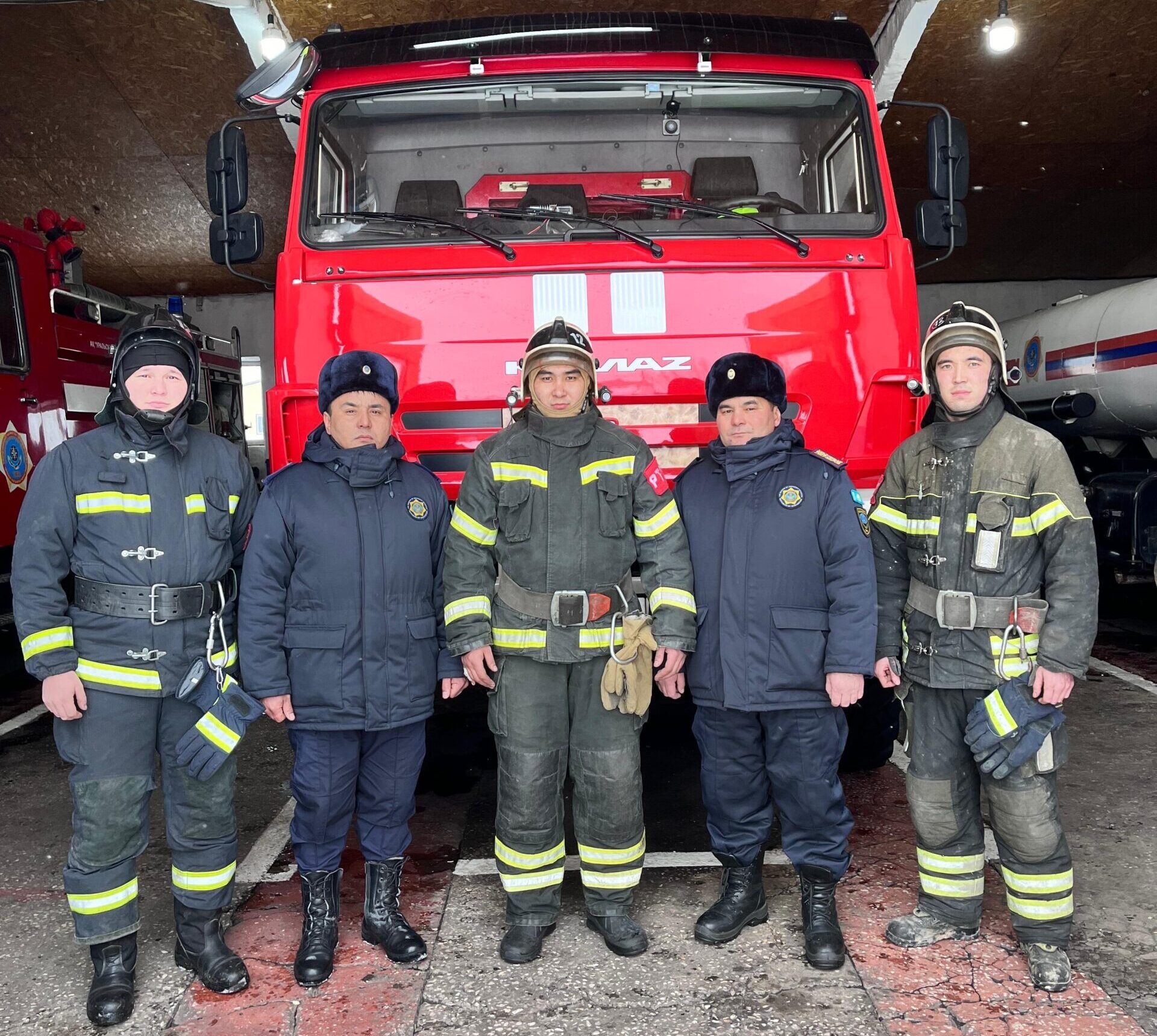 Во время пожара спасли 13 человек в райцентре СКО