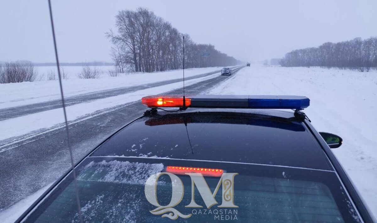 «Спасибо Алибеку!» — как участковые спасали людей из снежного плена в СКО