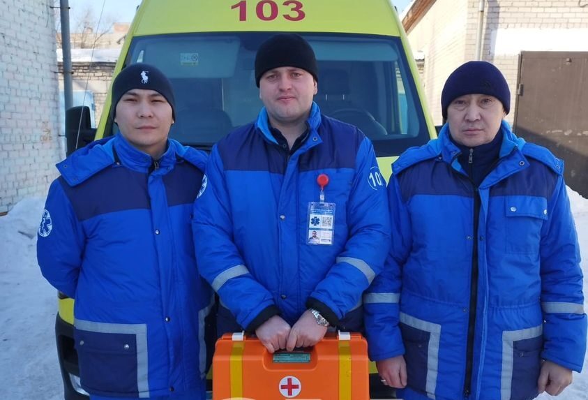 Врачи центра скорой медицинской помощи Петропавловска вытащили с того света 30-летнего мужчину. Он пострадал во время пожара