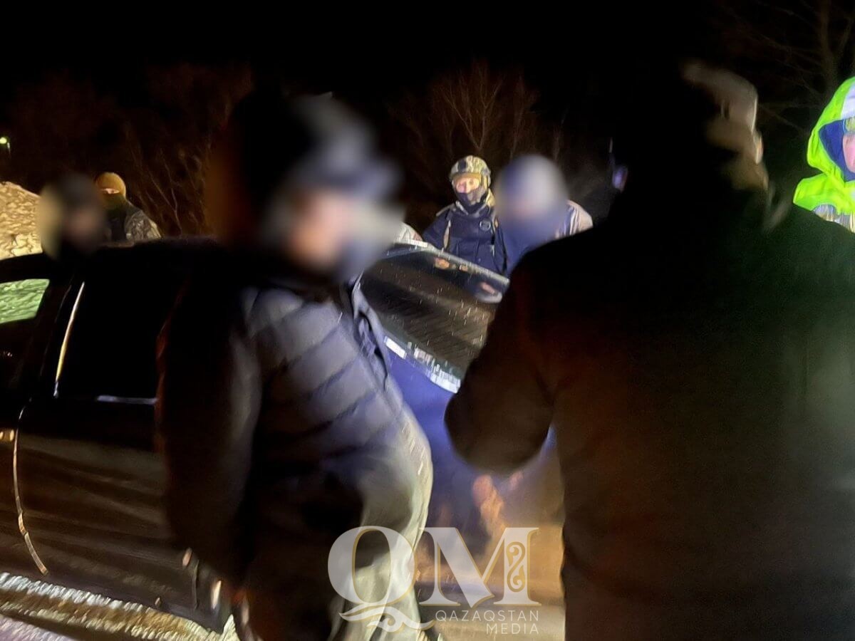 Килограмм гашиша мужчина вез в Кокшетау