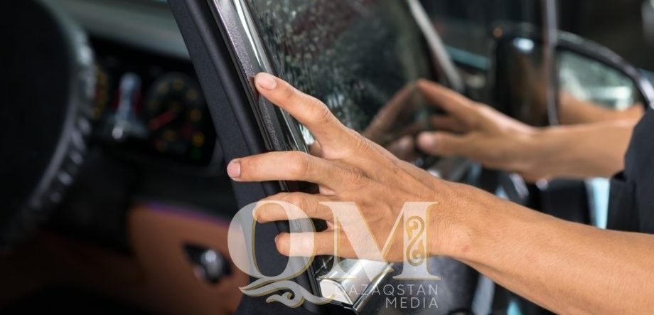 С водителями тонированных авто борются в Бурабае