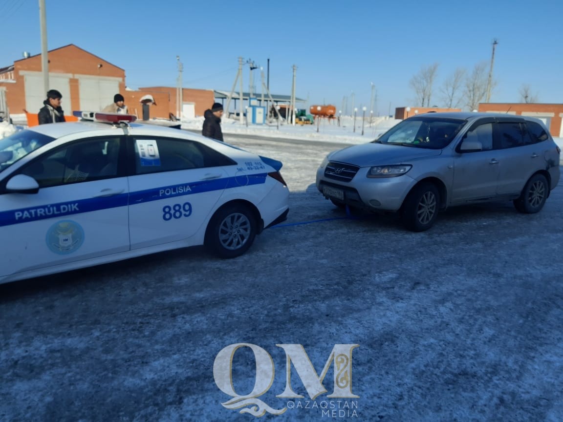 Как в сильные морозы полицейские спасали иностранцев на трассах СКО