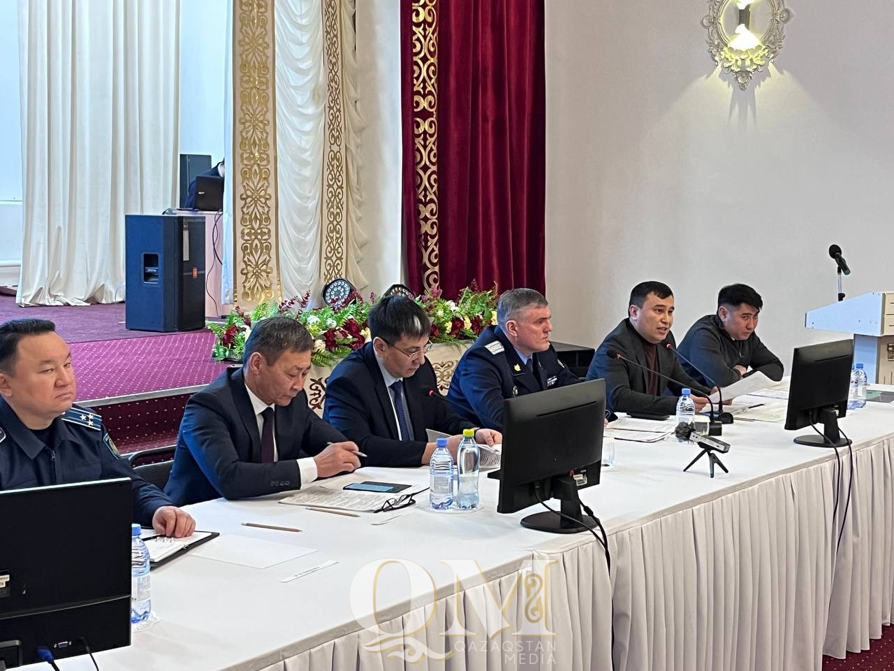 Полицейские рассказали, почему арестовали на пять суток сотрудников Обуховского ГОКа