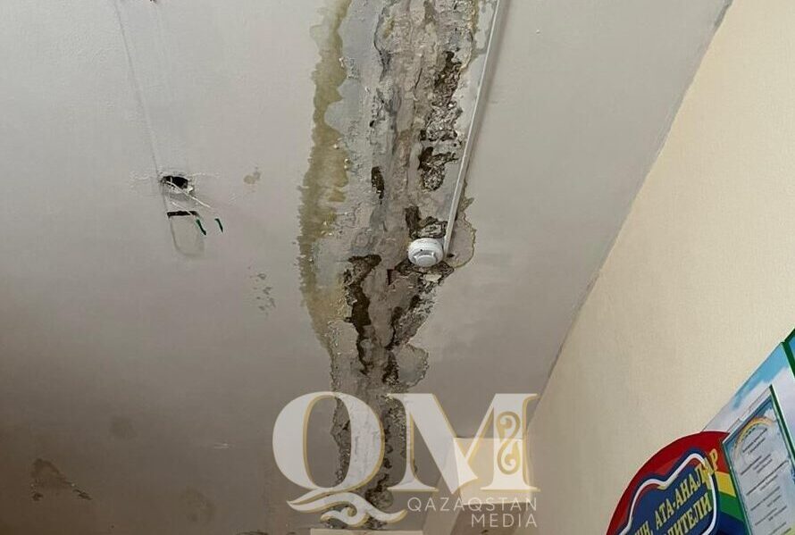 Крыша протекла в детсаду в Петропавловске