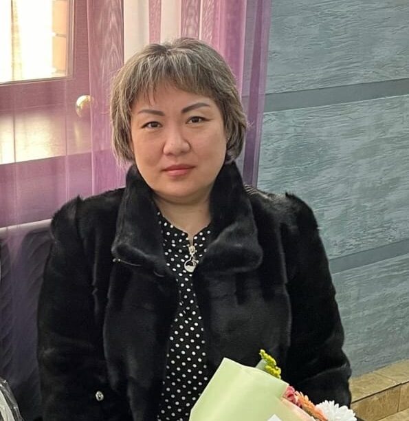 «Мне нравится помогать людям»: многодетная мама из СКО рассказала о своей работе палатного санитара