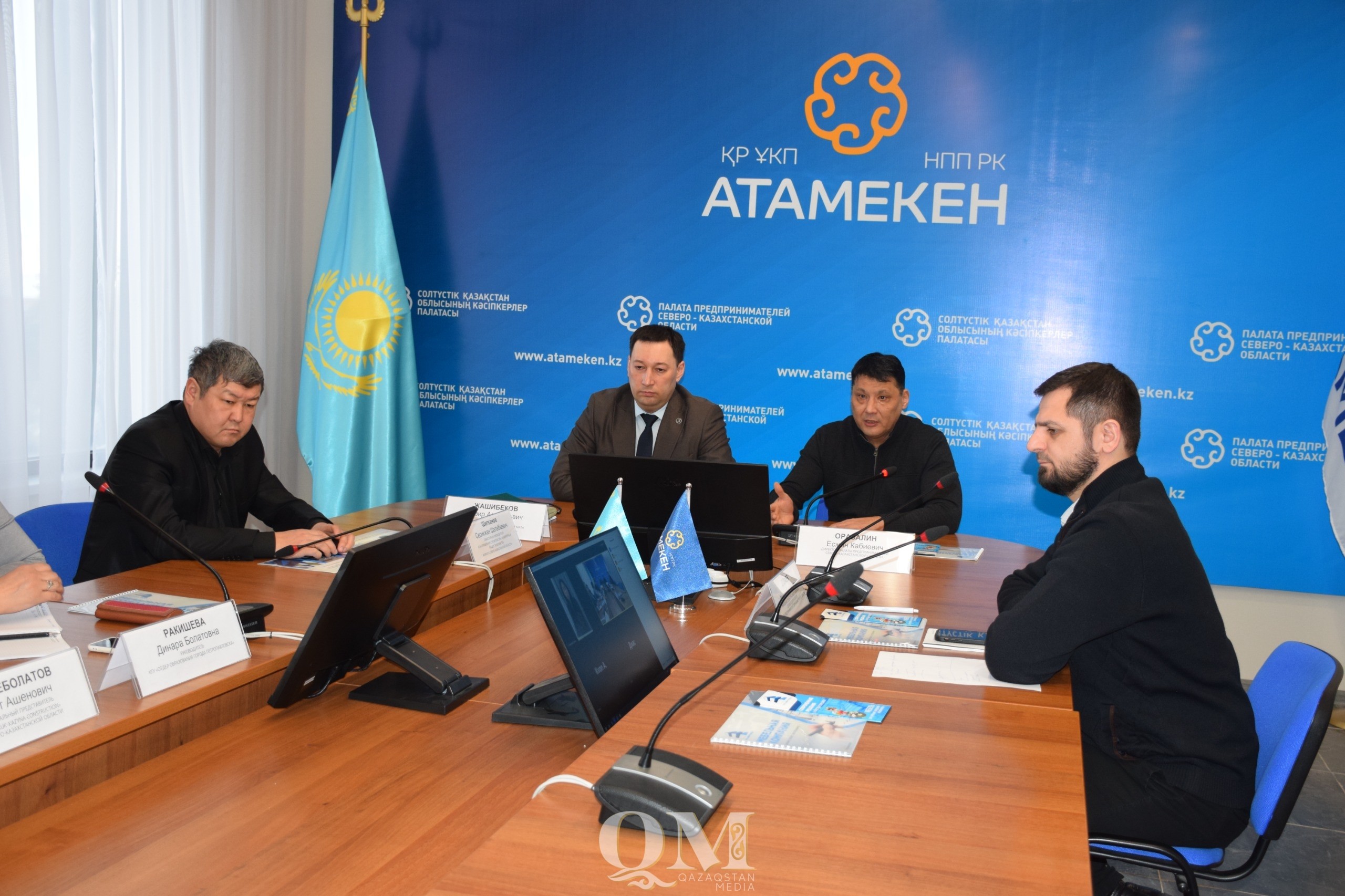 «Комфортная школа»: оснащение строящихся учебных заведений мебелью и оборудованием обсудили в Петропавловске