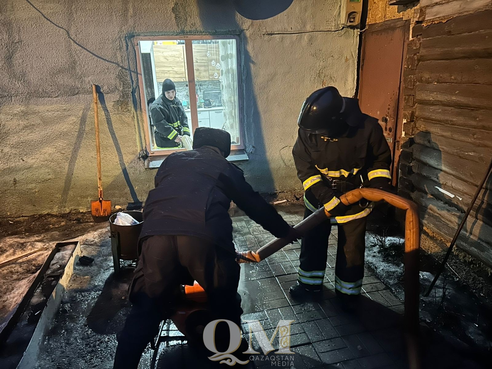 Вода зашла в 12 домов в Петропавловске