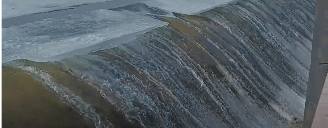 СҚО-да су қоймасы ернеуінен асып жатыр