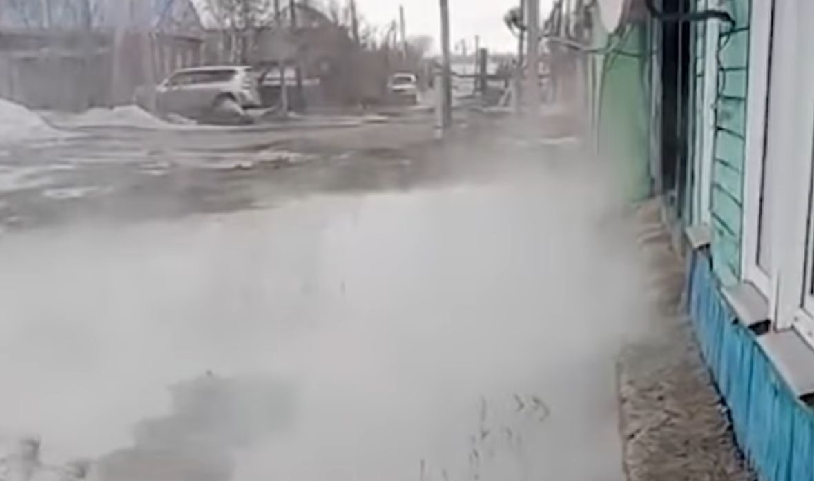 Горячей водой затопило частный дом в Петропавловске