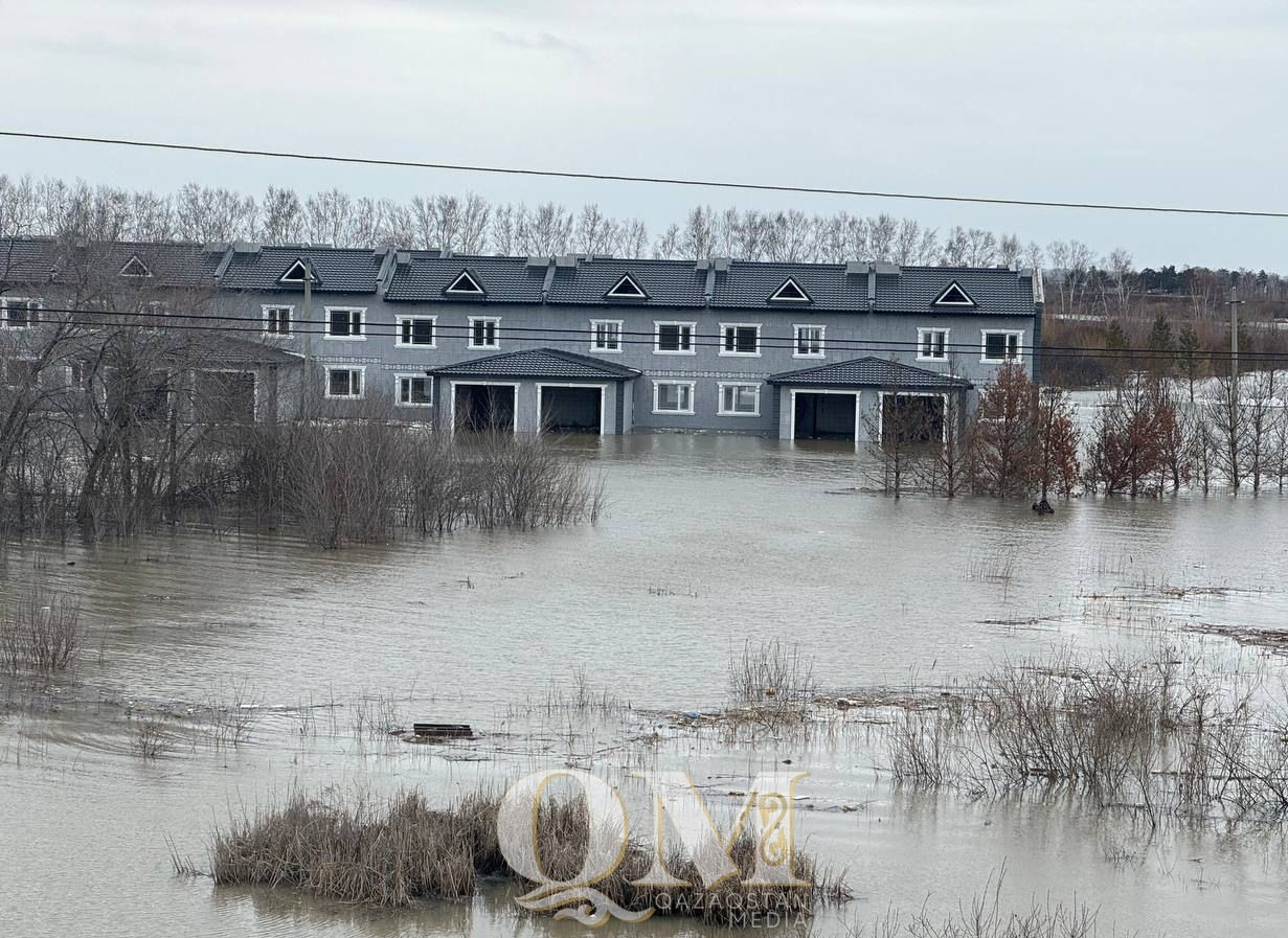 Прорвало дамбу в с. Тепличном возле Петропавловска