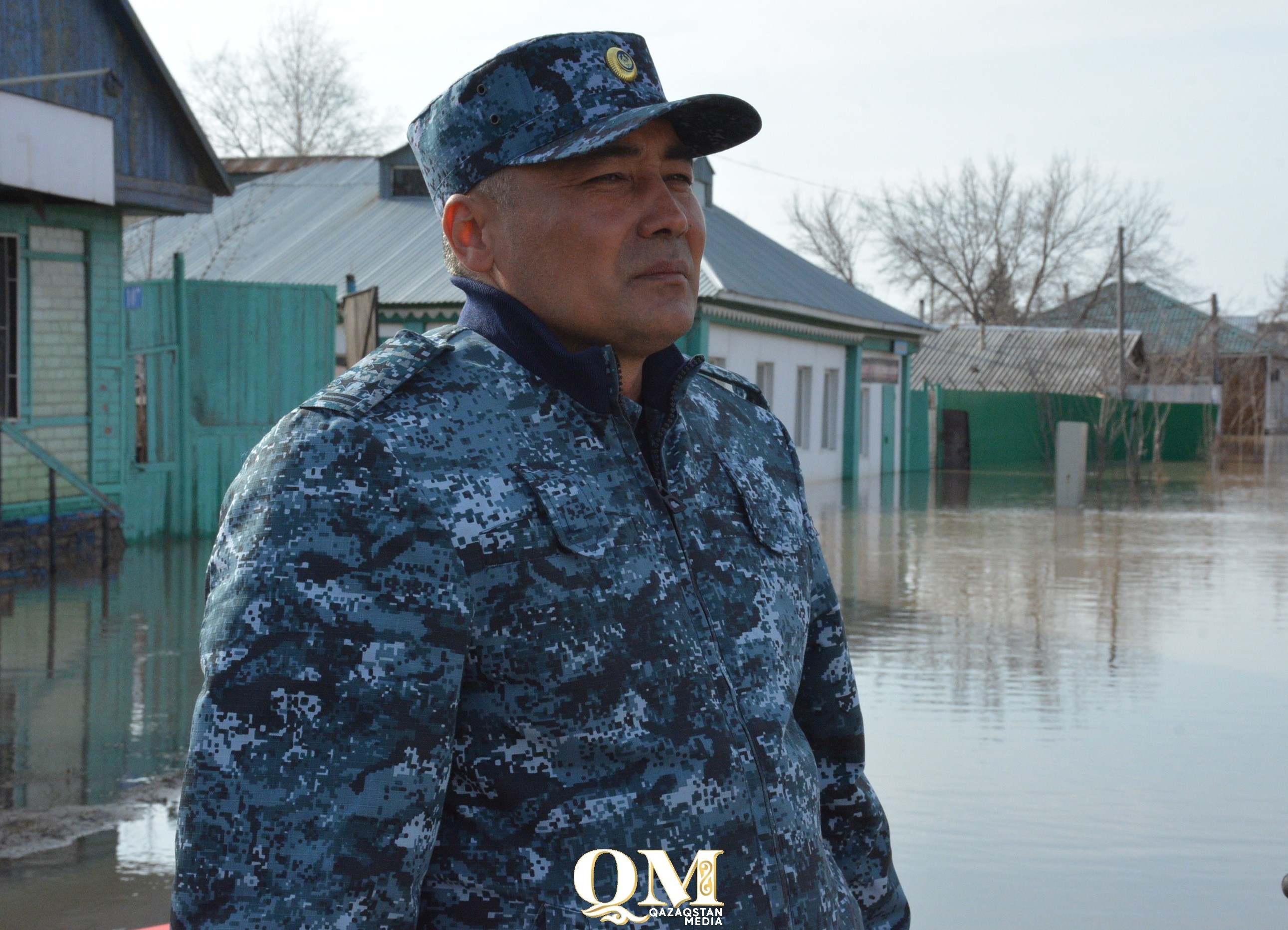 Главный полицейский Петропавловска рассказал, как спасал двух парней во время наводнения