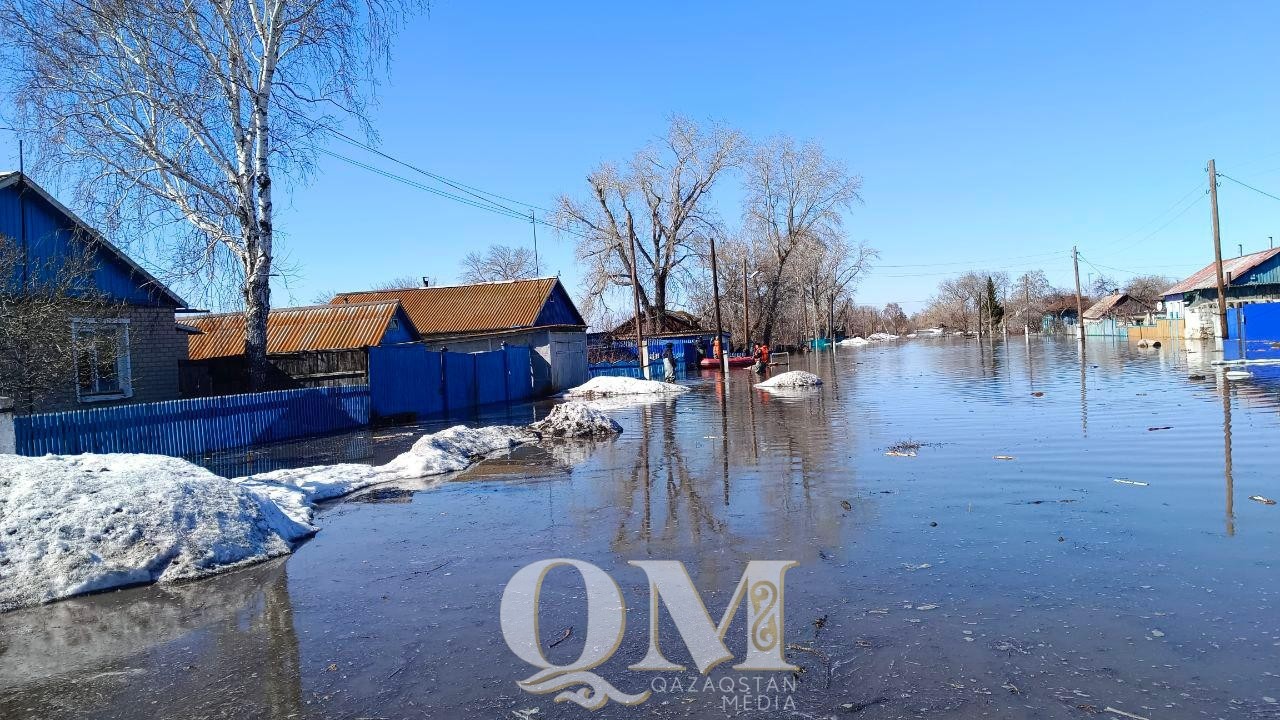 Вода подступила: эвакуация людей и животных началась в с. Боголюбово Кызылжарского района СКО