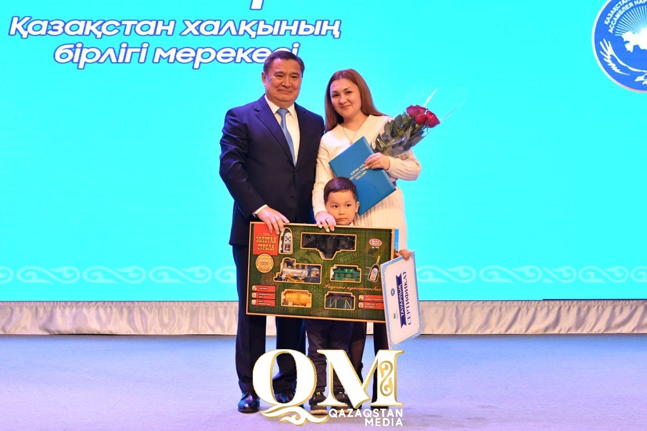 Воспитанника детсада за участие в ликвидации паводков наградили в Акмолинской области