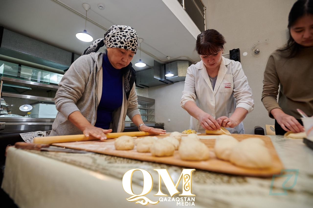 94 кг выпечки испекли студенты Kozybayev University