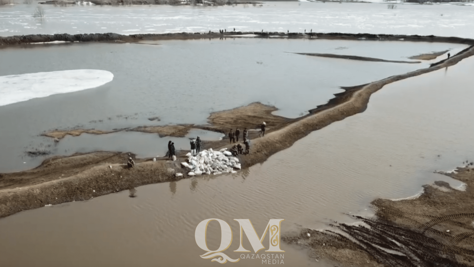 Накопитель сточных вод едва не размыло в СКО