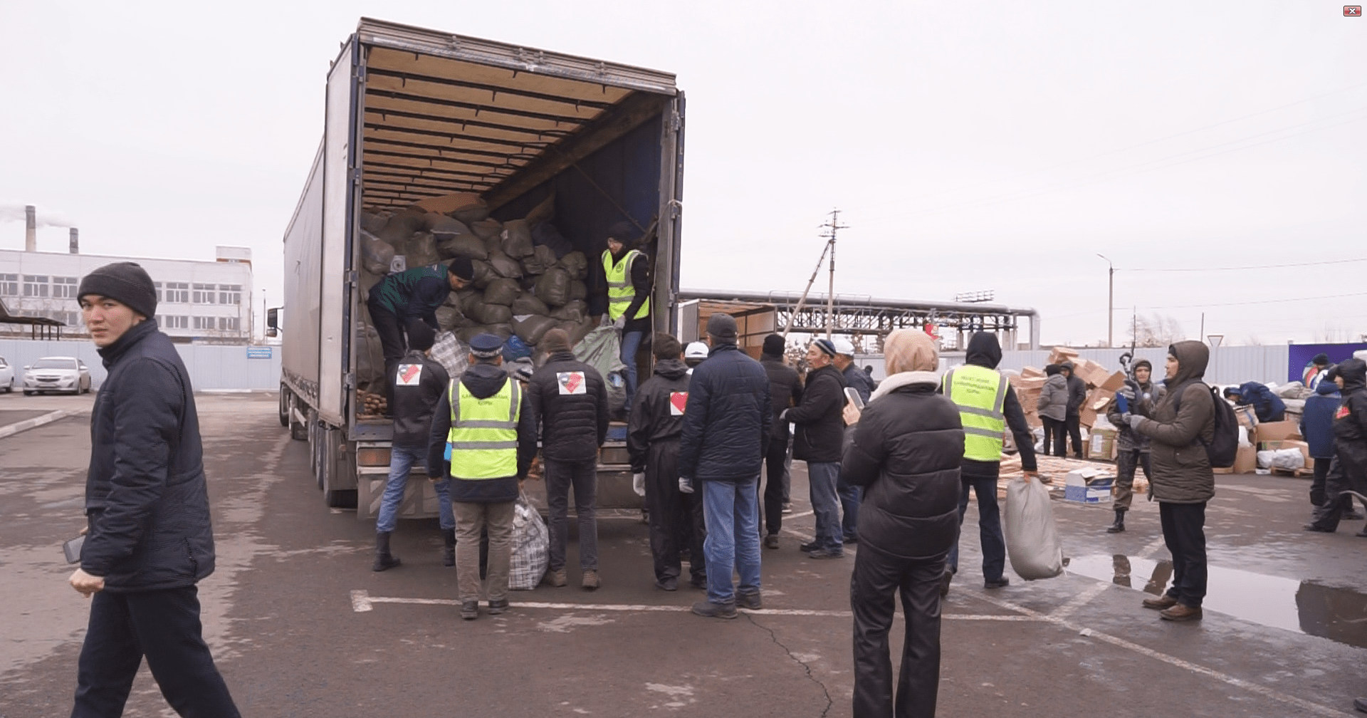 СҚО-ға Өскеменнен 19 тонна гуманитарлық көмек жеткізілді