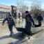 Полицейские на лодках патрулируют улицы в Петропавловске