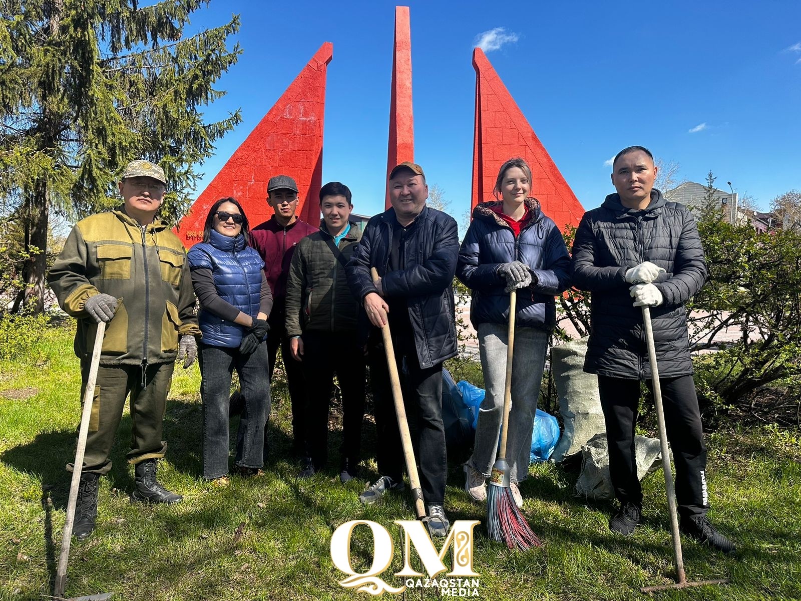 Жители Петропавловска снова вышли на субботник