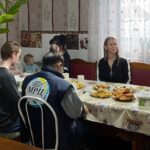 Волонтеры привезли подарки в «Дом мамы» в Петропавловске