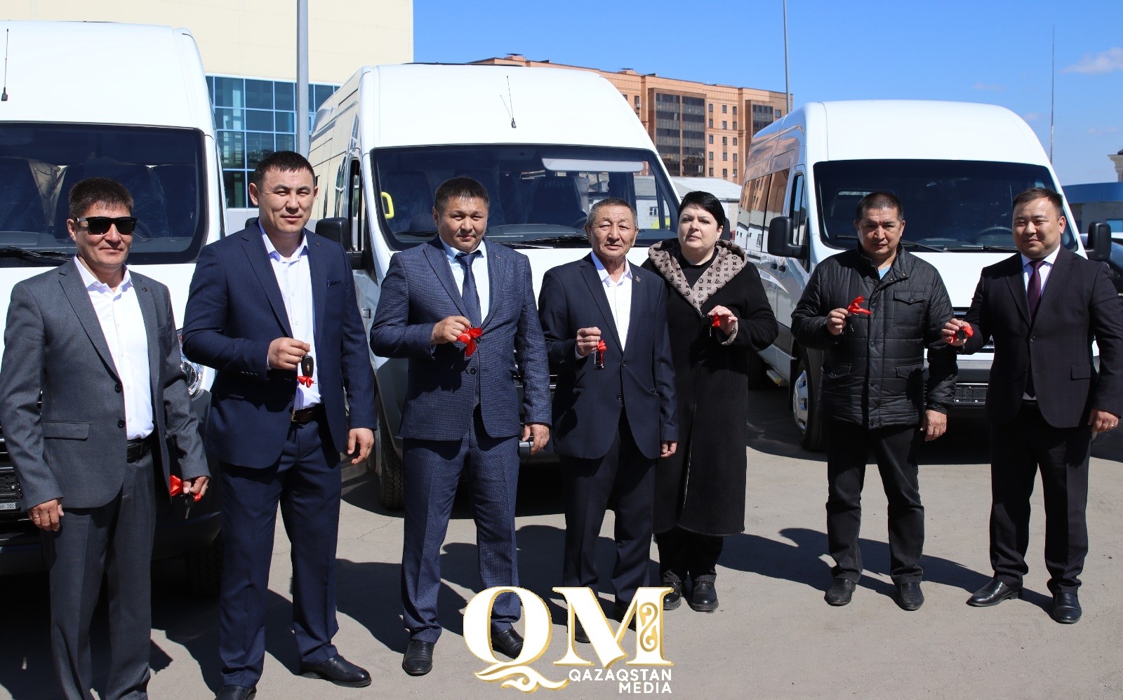 Семь пассажирских автобусов получили спортсмены в СКО