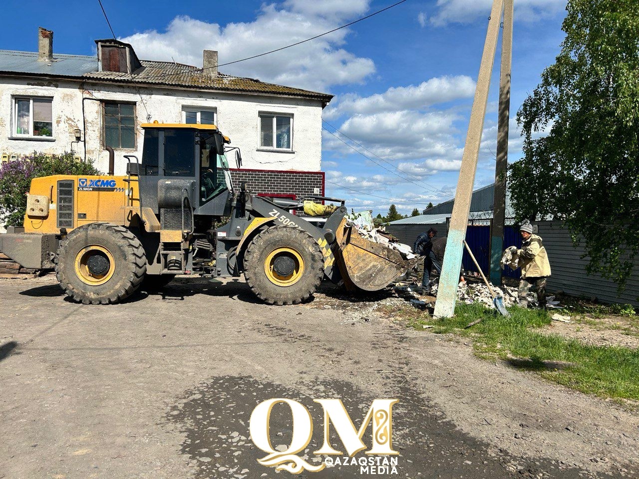 20 домов демонтировали мехбригады района Шал акына СКО